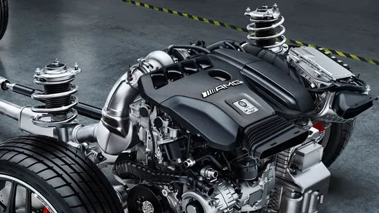 Motor AMG de cuatro cilindros y 2,0 litros con turbocompresor